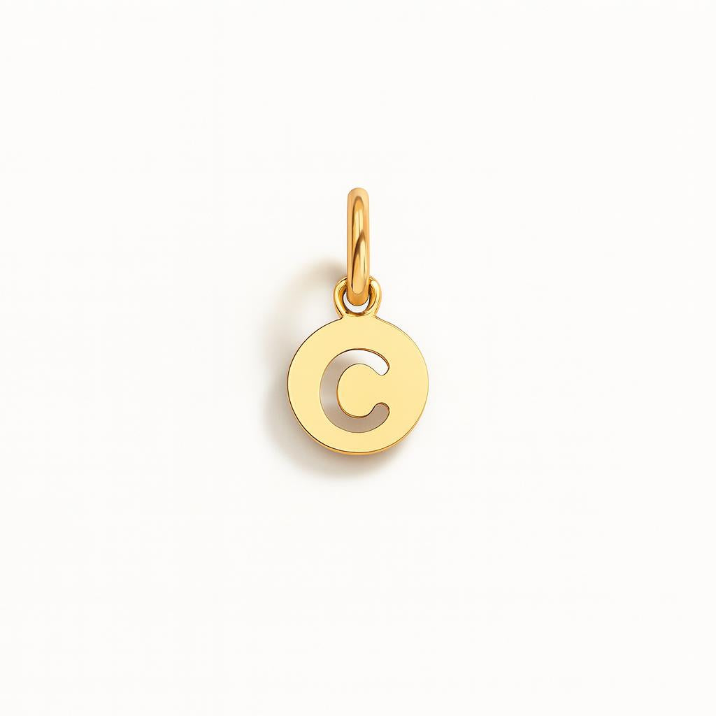 Charm Letra C en Oro Amarillo – Modelo 3