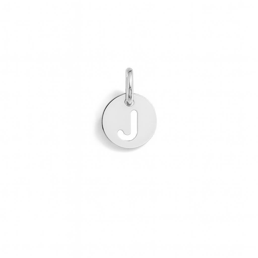 Charm con la letra J en oro blanco – Modelo 3