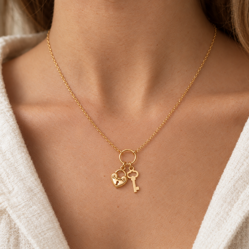 Collar Corazón Candado y Llave en Oro